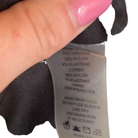 Vince Camuto Lace Long Sleeved Dress Black Size 6 - Picture 7 of 7